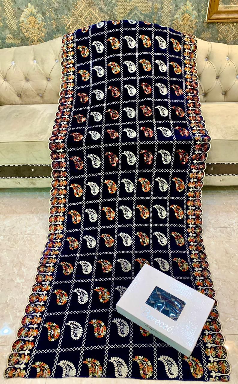 BAREEZE WINTER SHAWL