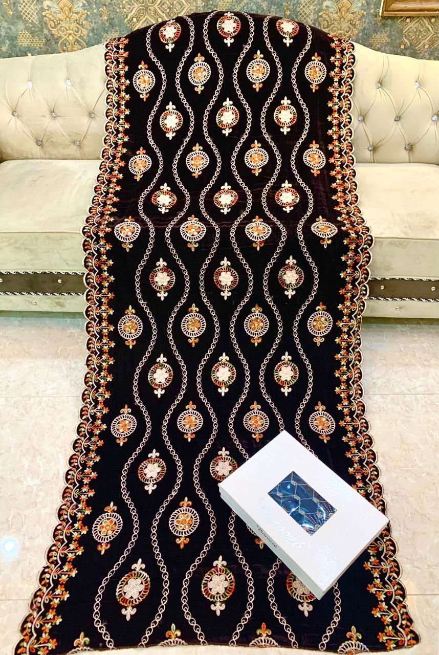 BAREEZE VELVET SHAWL