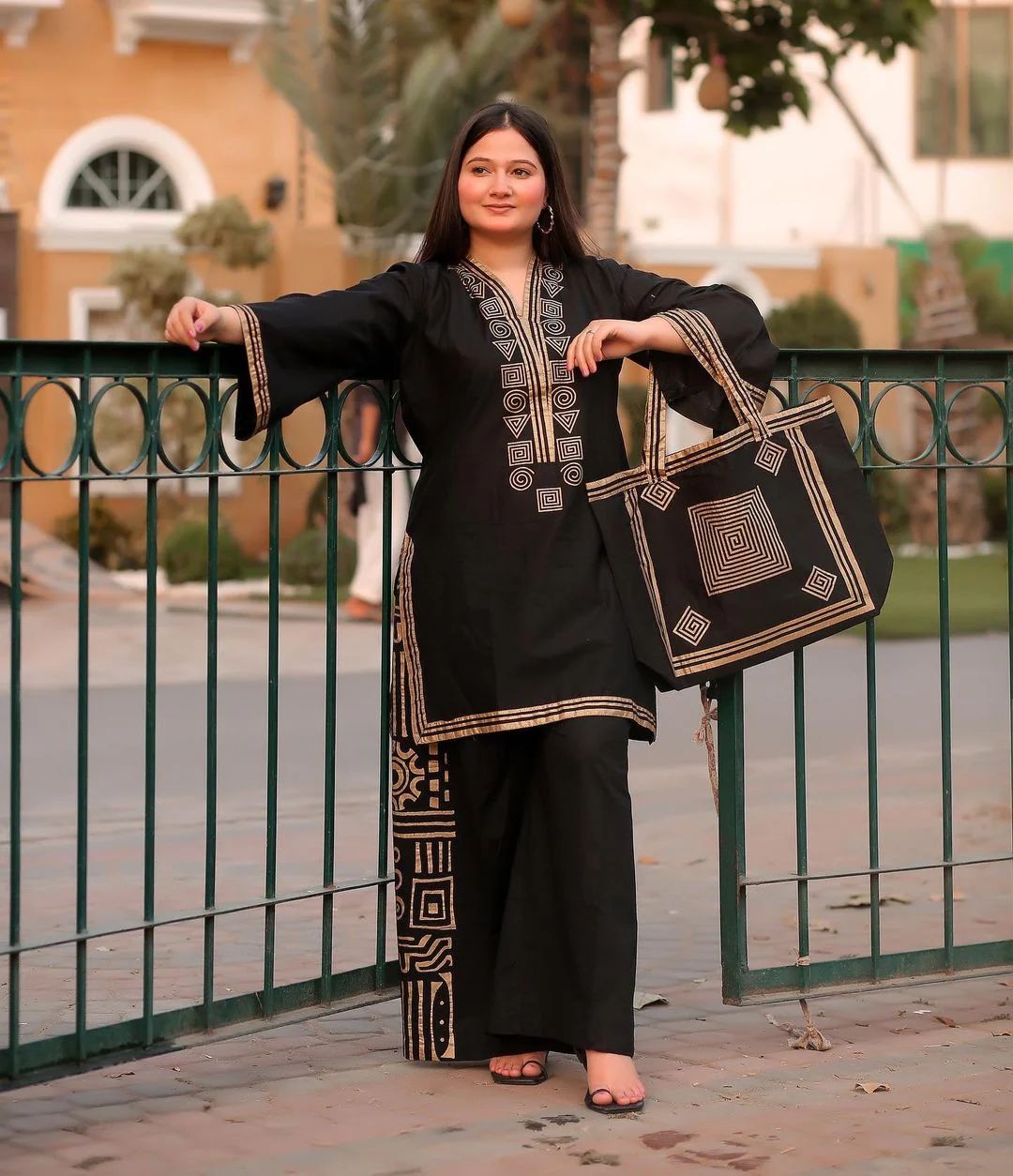 Sahiba’s By Mirza Vol'24 Available in Dhanak Fabrics 2pc!!